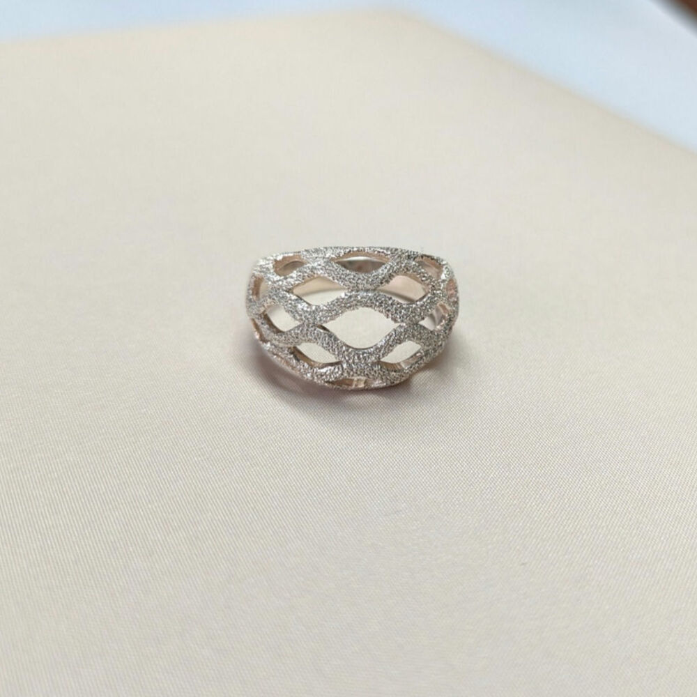 925 Peruvian Solid Silver Ring Womens Size 9.5 Em… - image 2